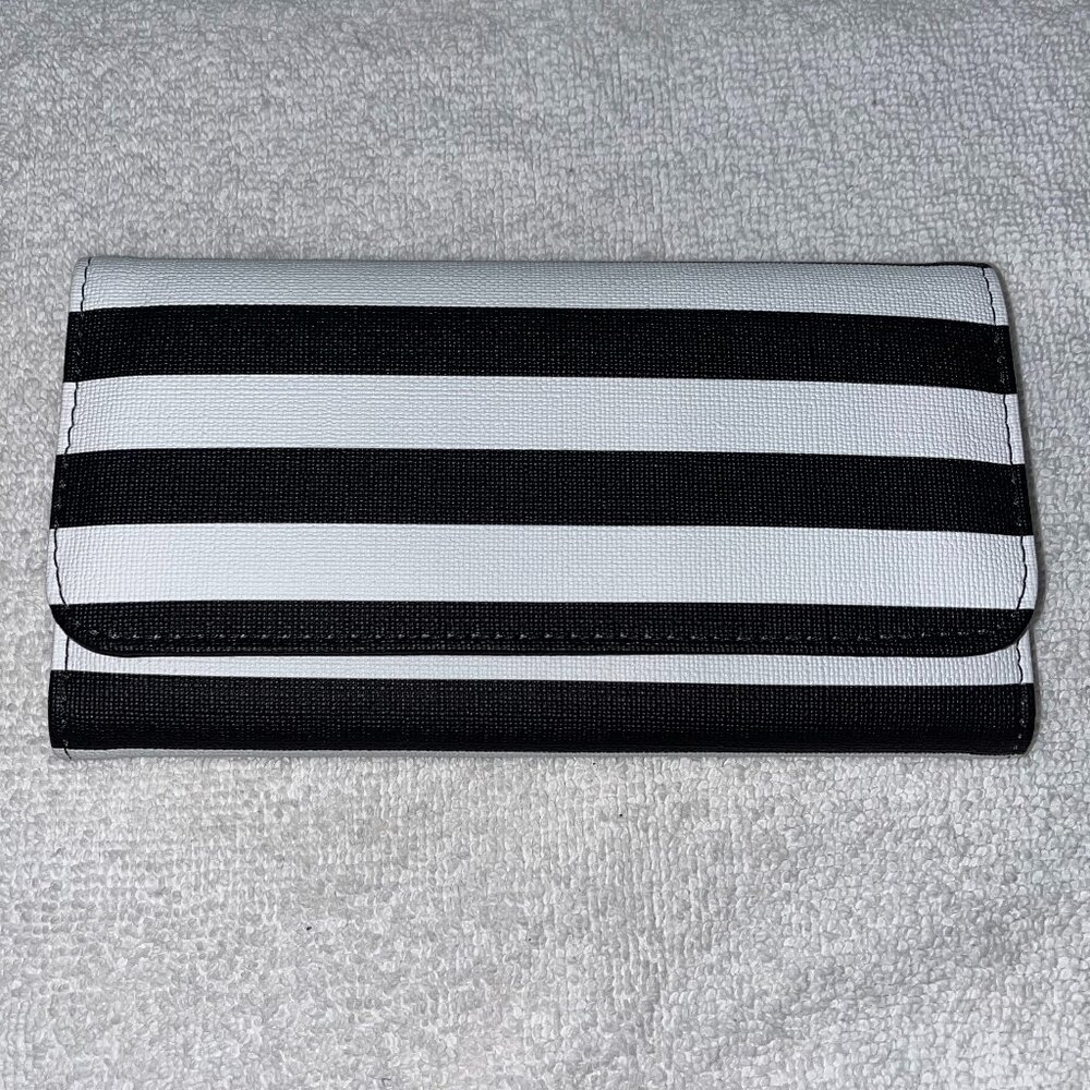 Kut from the Kloth Wallet